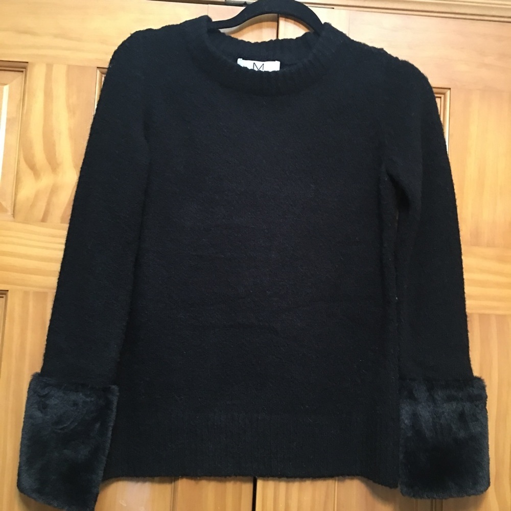Magaschoni NWT Black Sweater - Faux Fur Cuffs XS Mob Wife!!
